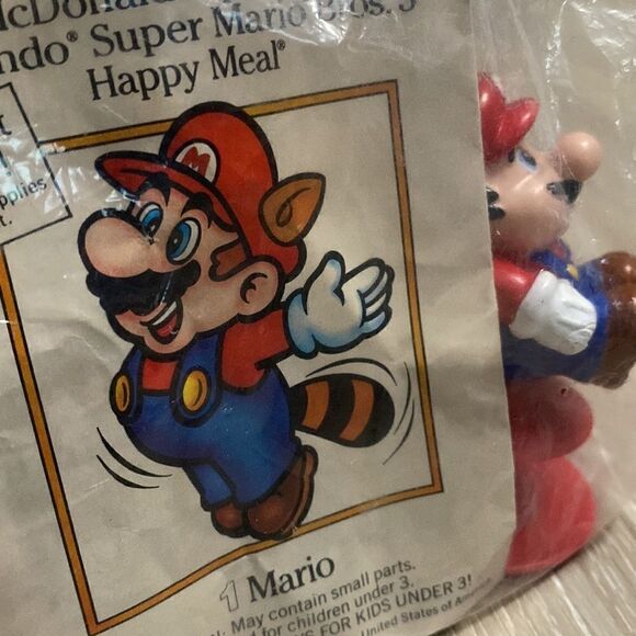 Nintendo Mario Brothers 3 vintage McDonald’s Toy Mario on pop up toy display - Picture 5 of 9
